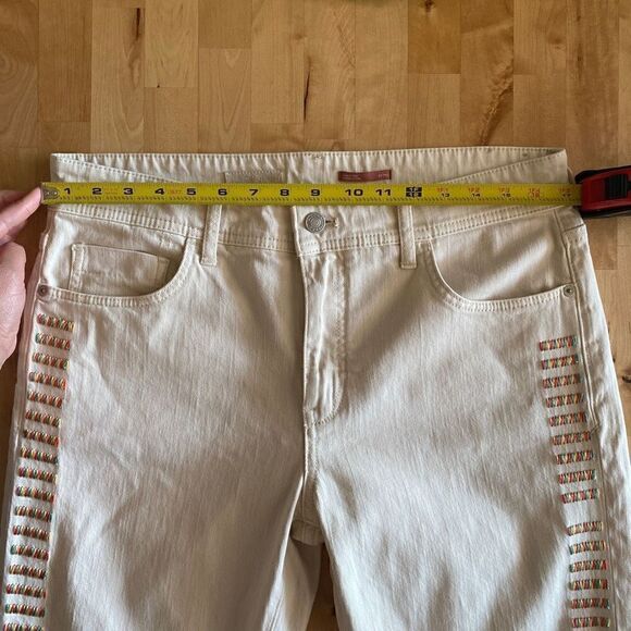 Anthropologie Pilcro Ivory/Cream Slim Boyfriend Tall Jeans With Colorful Embroid - Picture 15 of 16